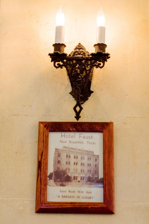 The Faust Hotel Нью Браунфелс Экстерьер фото